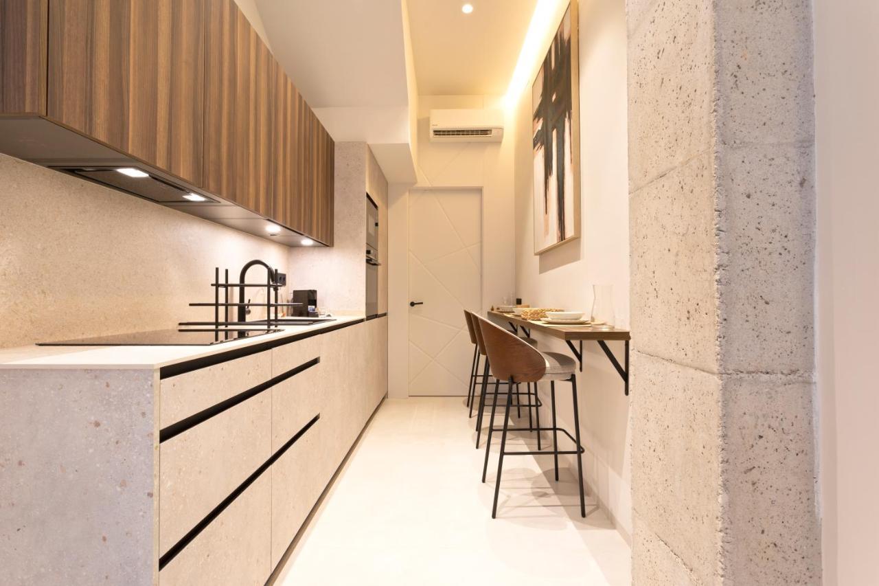 Magnificent Renovated 2Bd 2Bth Duplex With Backyard - City Centre Màlaga Exteriér fotografie