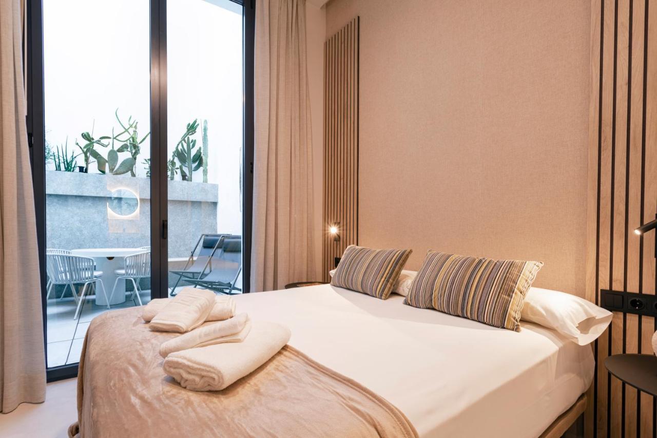 Magnificent Renovated 2Bd 2Bth Duplex With Backyard - City Centre Màlaga Exteriér fotografie