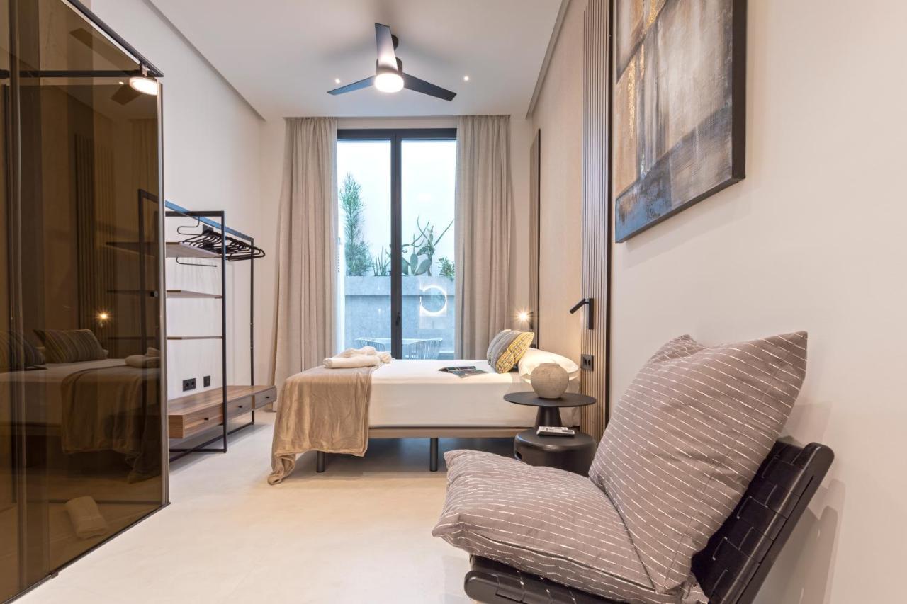 Magnificent Renovated 2Bd 2Bth Duplex With Backyard - City Centre Màlaga Exteriér fotografie