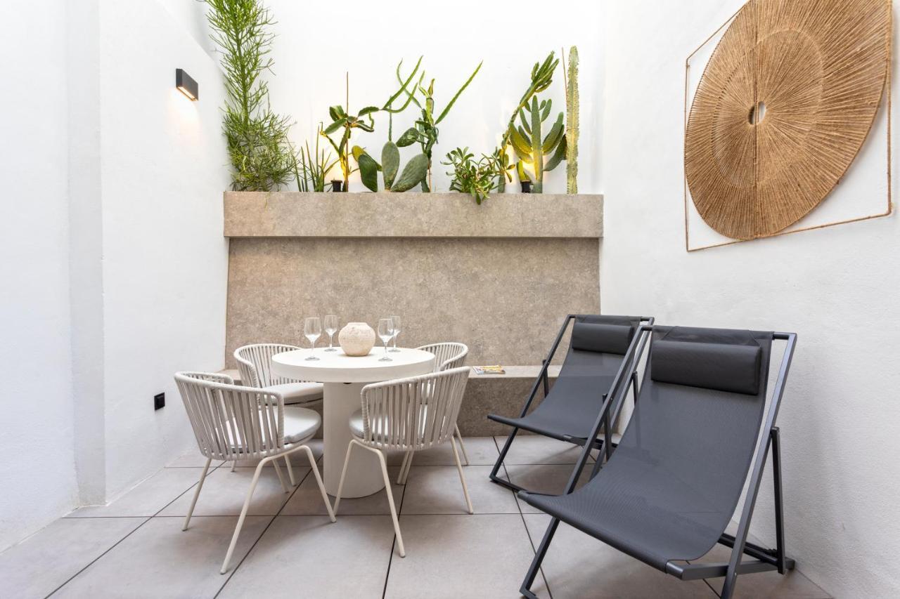 Magnificent Renovated 2Bd 2Bth Duplex With Backyard - City Centre Màlaga Exteriér fotografie
